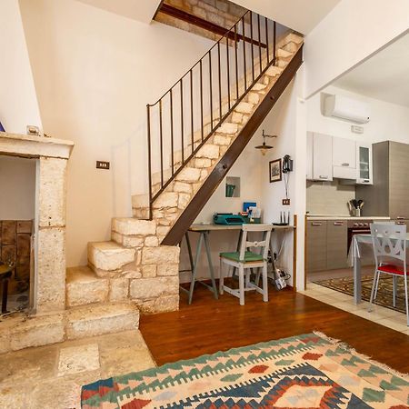 Antiche Mura Apartments "Nel Cuore Della Puglia"Bivani, Cucina, Terrazzo Turi Exterior foto