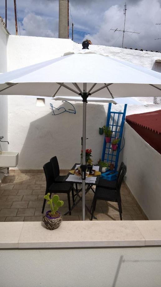 Antiche Mura Apartments "Nel Cuore Della Puglia"Bivani, Cucina, Terrazzo Turi Exterior foto