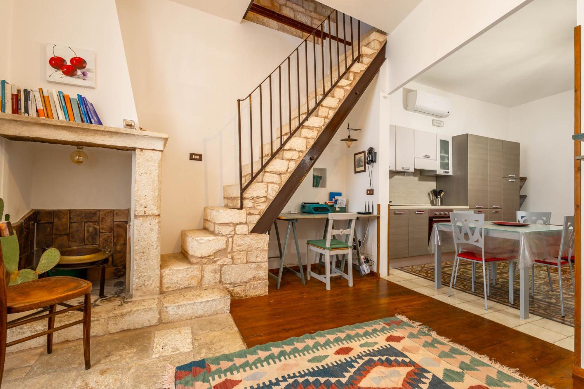 Antiche Mura Apartments "Nel Cuore Della Puglia"Bivani, Cucina, Terrazzo Turi Exterior foto
