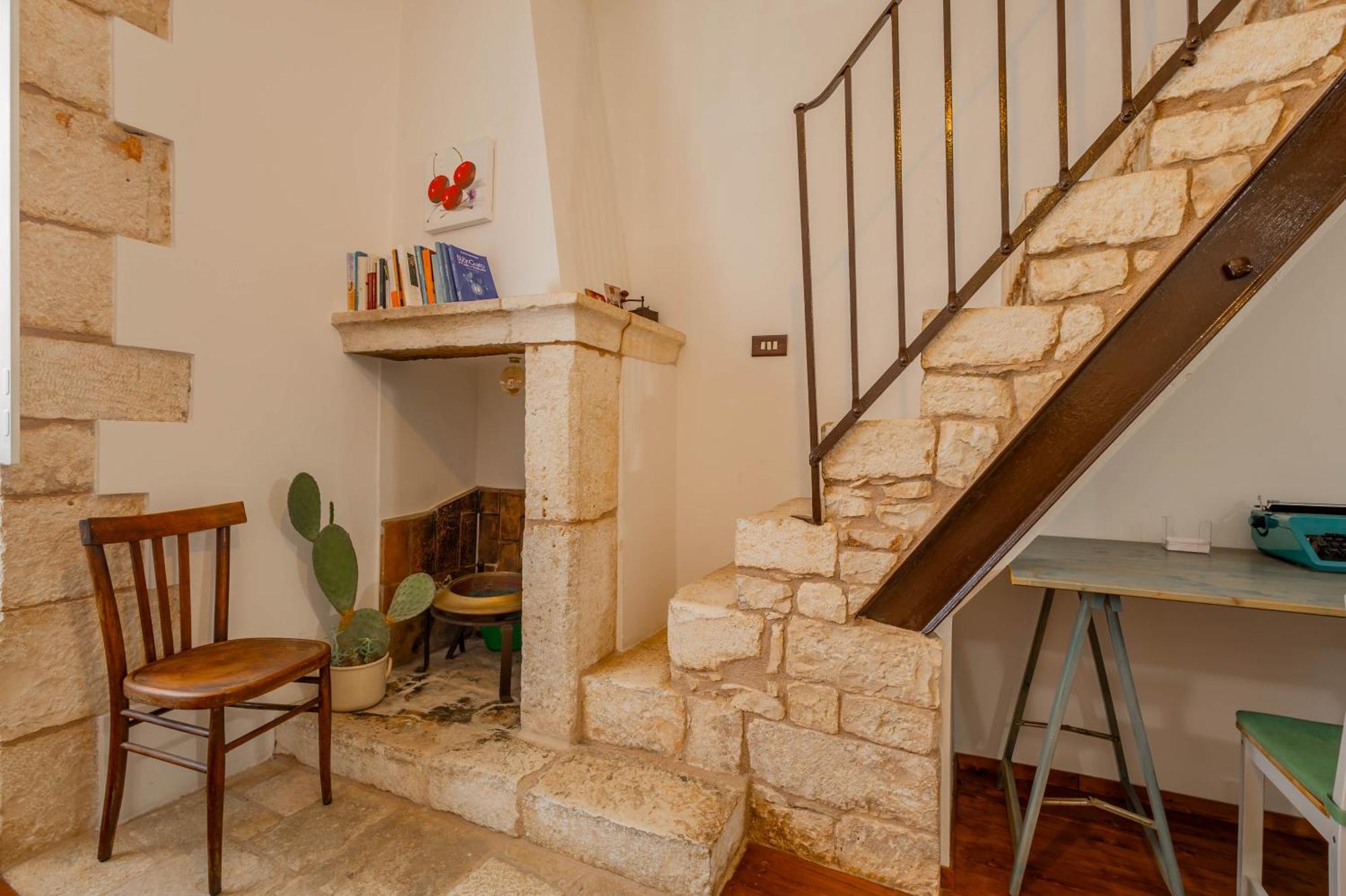 Antiche Mura Apartments "Nel Cuore Della Puglia"Bivani, Cucina, Terrazzo Turi Exterior foto