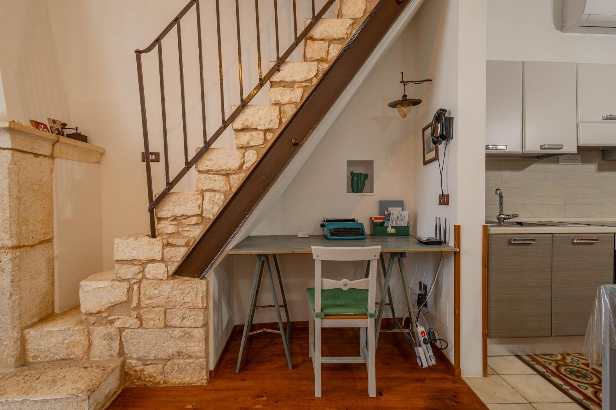 Antiche Mura Apartments "Nel Cuore Della Puglia"Bivani, Cucina, Terrazzo Turi Exterior foto
